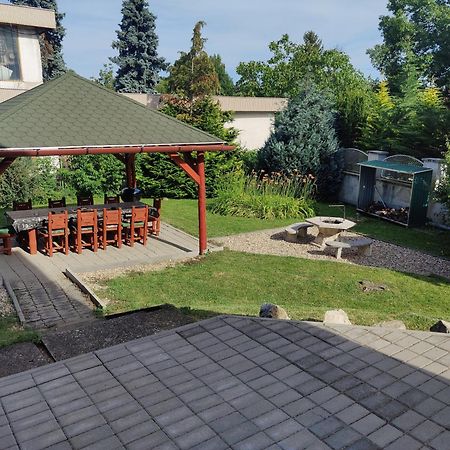 Katalin Apartmanhaz Miskolc Luaran gambar